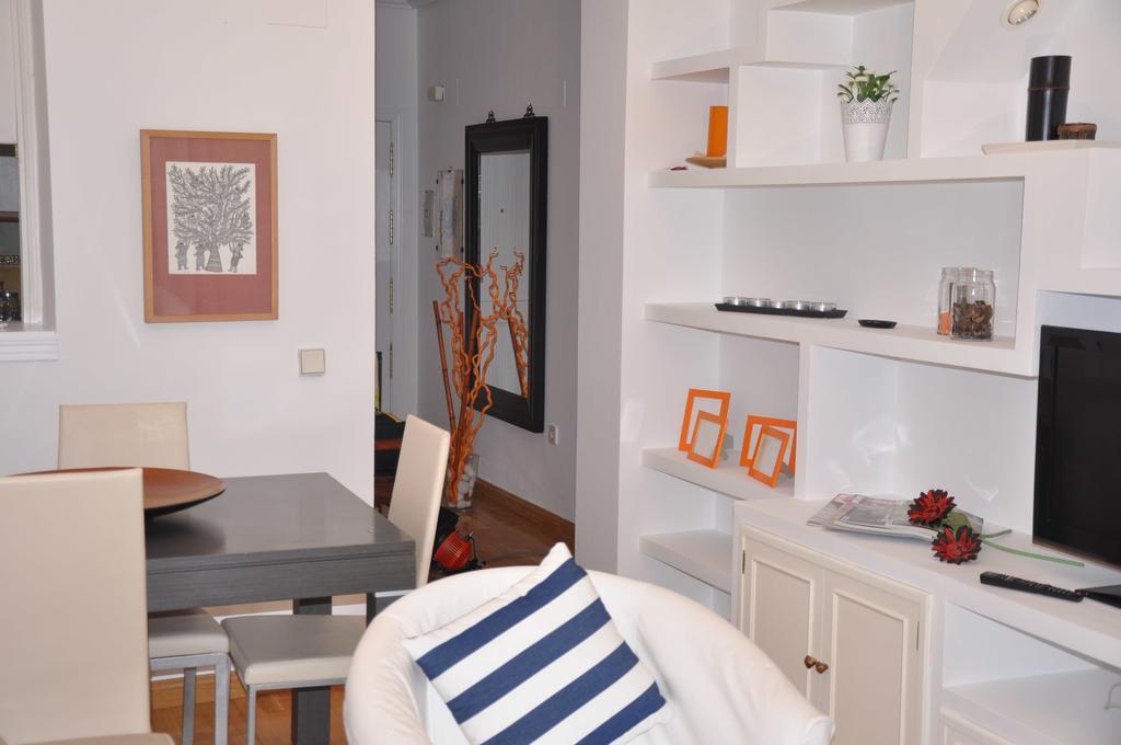 Apartamento Livinginopera Escalinata *