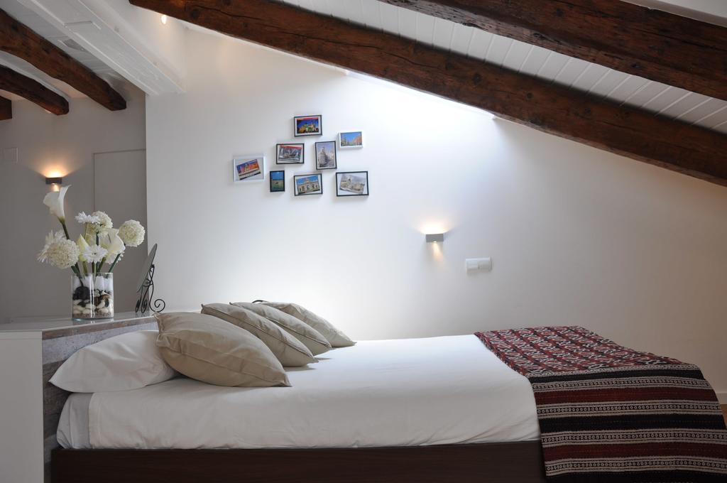 Livinginopera Escalinata Apartamento