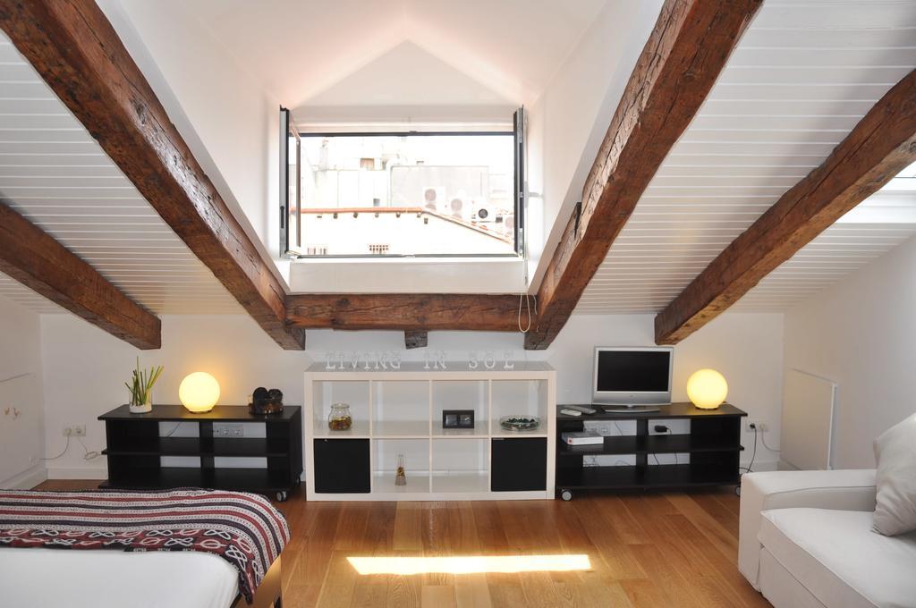 Apartamento Livinginopera Escalinata *