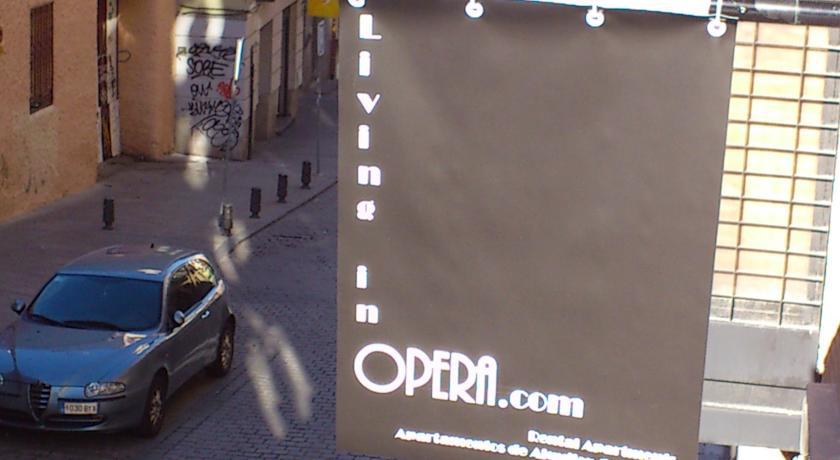 Livinginopera Escalinata Madrid