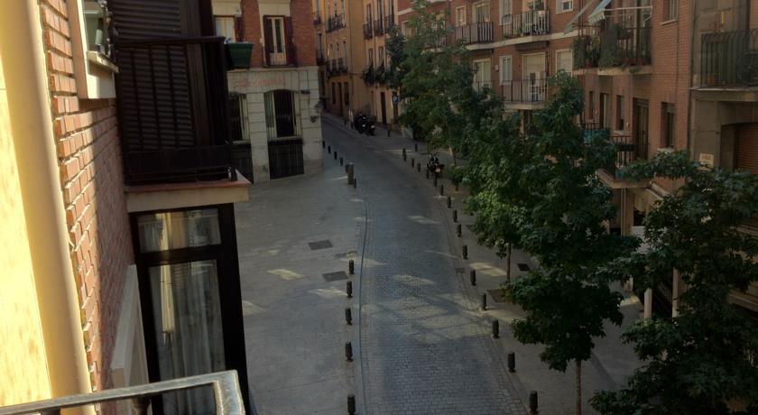 Livinginopera Escalinata Madrid
